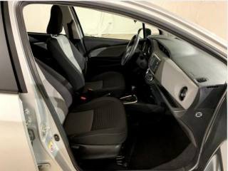 TOYOTA Yaris usata 12