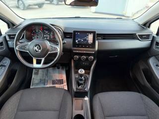 RENAULT Clio usata, con Sensori di parcheggio posteriori