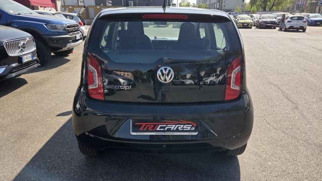 VOLKSWAGEN up! usata, con Autoradio