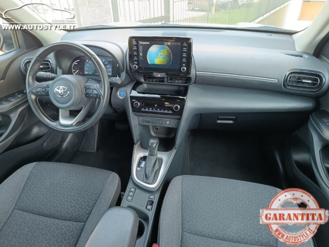 TOYOTA Yaris Cross usata, con Schermo multifunzione interamente digitale