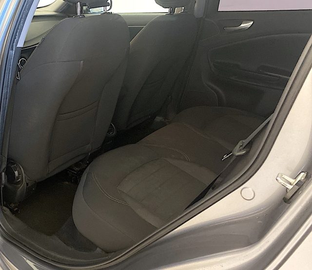 ALFA ROMEO Giulietta usata, con Leve al volante