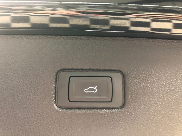 AUDI Q7 usata, con Bluetooth