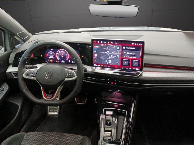 VOLKSWAGEN Golf usata, con Autoradio