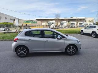 PEUGEOT 208 usata, con Airbag Passeggero