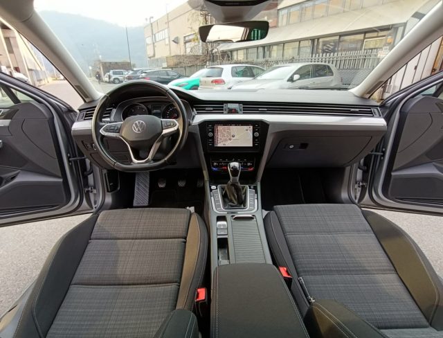 VOLKSWAGEN Passat Variant usata, con Climatizzatore