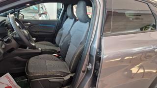 RENAULT Captur usata, con Controllo automatico clima