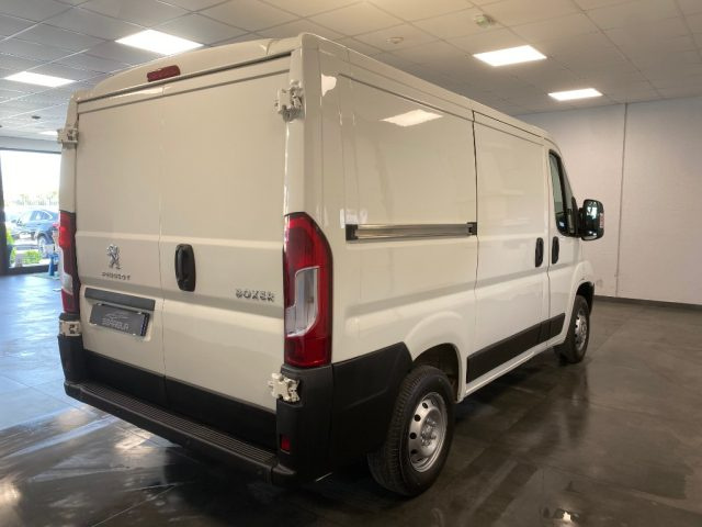 PEUGEOT Boxer usata, con Alzacristalli elettrici