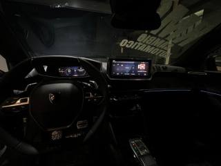 PEUGEOT 2008 usata, con Volante multifunzione
