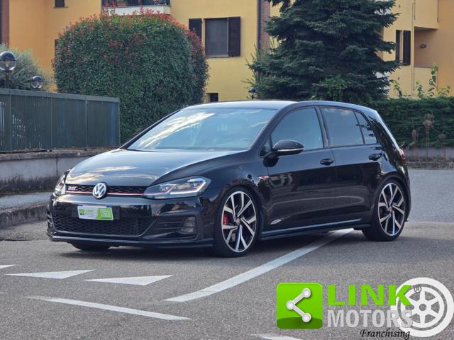 VOLKSWAGEN Golf GTI usata, con USB
