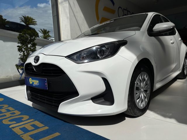 TOYOTA Yaris usata, con Autoradio