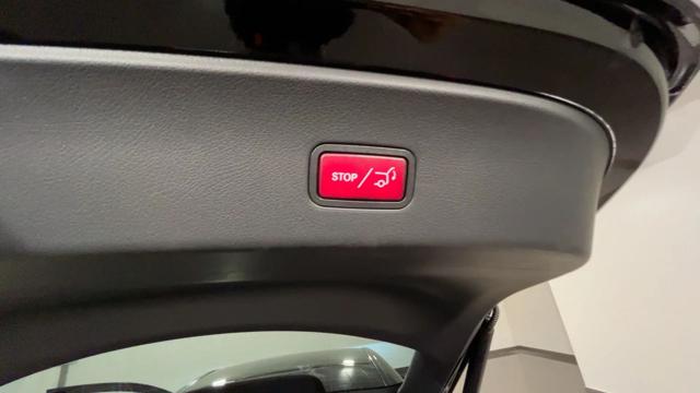 MERCEDES-BENZ GLC 220 usata, con Controllo automatico clima