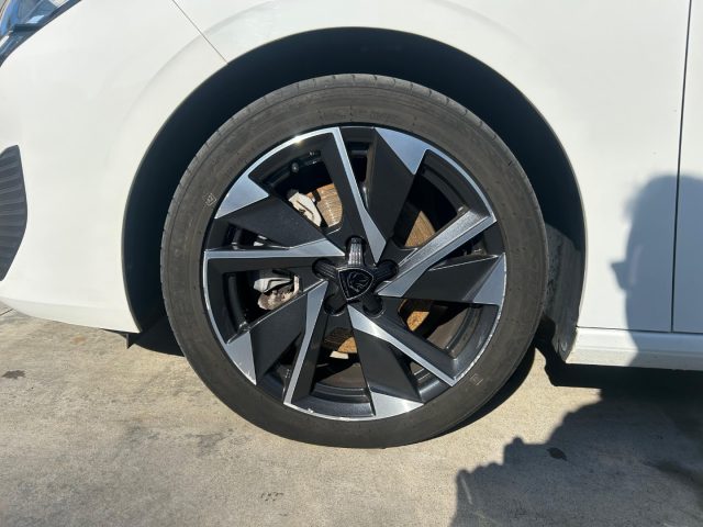 PEUGEOT 308 usata, con Fari Xenon