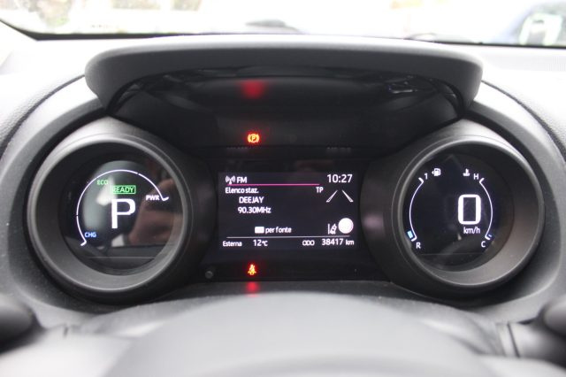 TOYOTA Yaris usata, con Controllo elettronico della corsia
