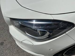 MERCEDES-BENZ CLA 200 usata, con Leve al volante