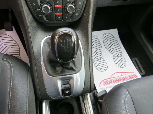 OPEL Meriva usata, con Bluetooth
