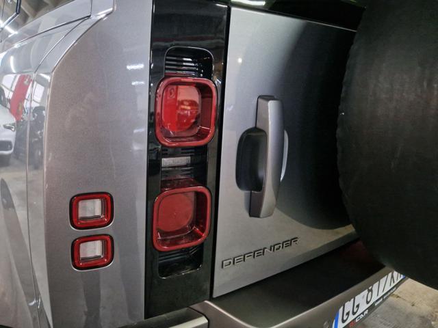 LAND ROVER Defender usata, con Sensore di luce