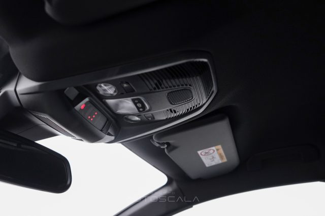 PEUGEOT 3008 usata, con Specchietti laterali elettrici