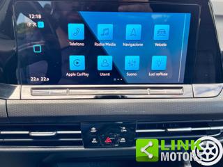 VOLKSWAGEN Golf usata, con USB