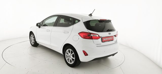 FORD Fiesta usata, con Autoradio