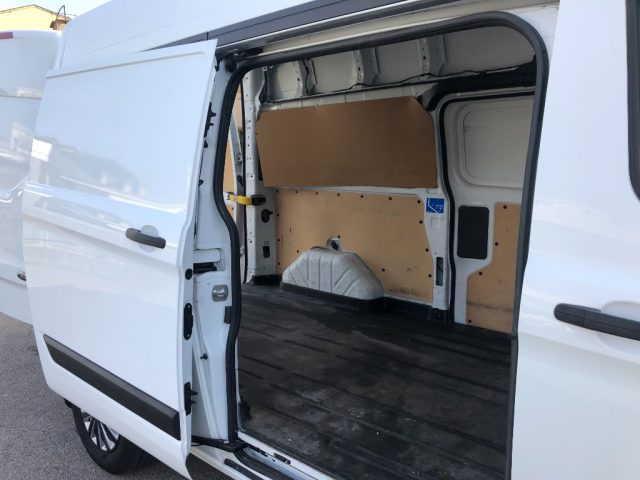 FORD Transit Custom usata, con Fendinebbia