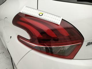PEUGEOT 208 usata, con Android Auto