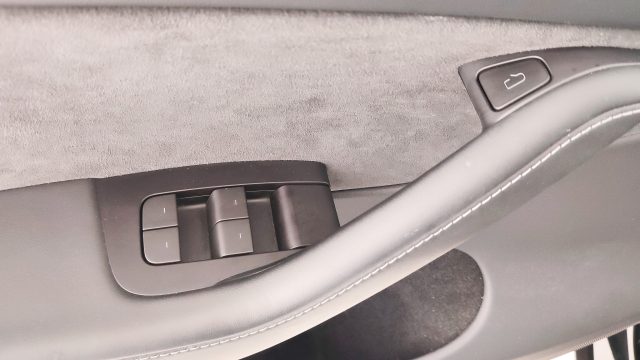 TESLA Model Y usata, con Climatizzatore automatico, 2 zone