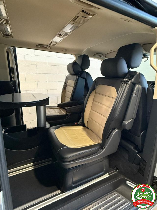 VOLKSWAGEN Caravelle usata, con Sedili riscaldati