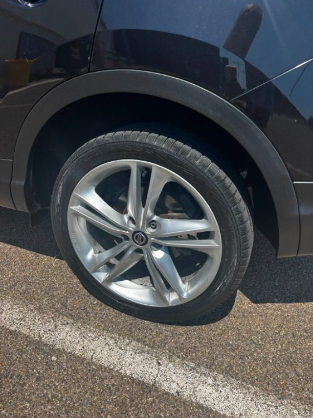 NISSAN Qashqai usata, con Climatizzatore