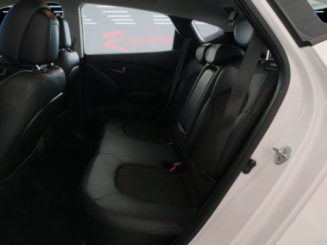 HYUNDAI iX35 usata 12