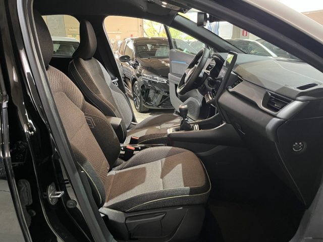 RENAULT Captur usata, con USB