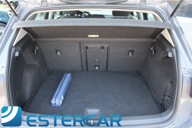 VOLKSWAGEN Golf usata, con Specchietti laterali elettrici