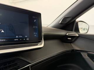 PEUGEOT 2008 usata 32