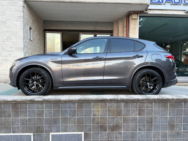 ALFA ROMEO Stelvio usata, con Cerchi in lega