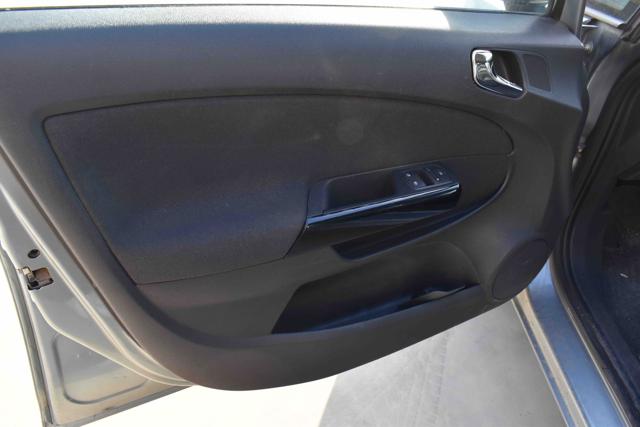 OPEL Corsa usata, con Airbag Passeggero