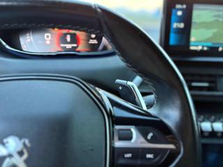 PEUGEOT 3008 usata, con Sistema di navigazione