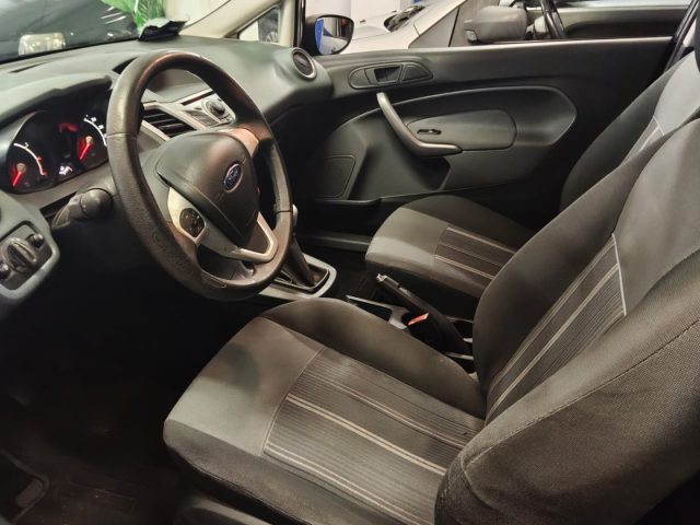 FORD Fiesta usata, con Chiusura centralizzata
