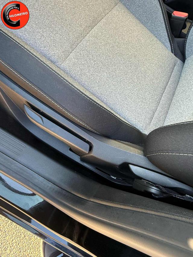 MITSUBISHI Colt usata, con Airbag