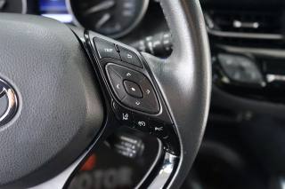 TOYOTA C-HR usata 30