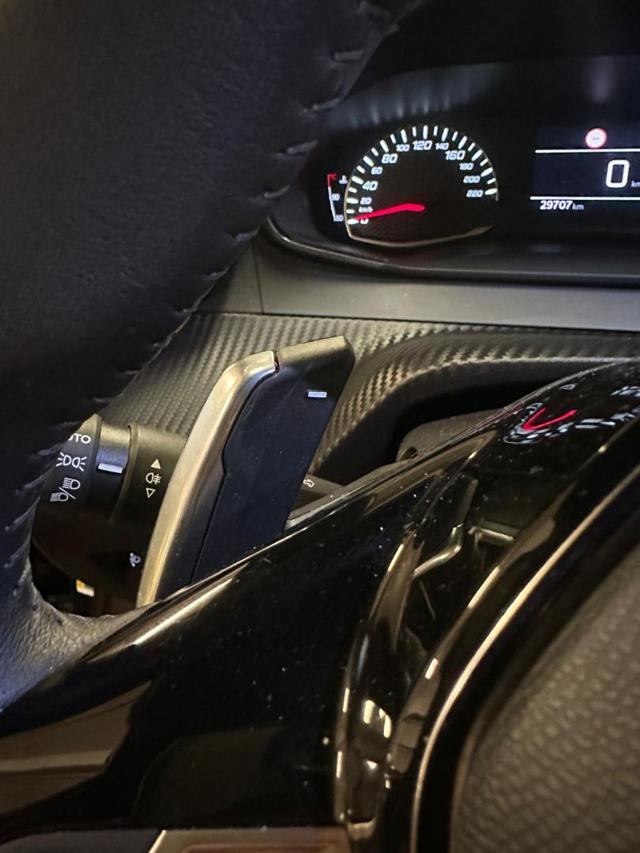 PEUGEOT 2008 usata, con ESP