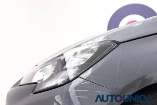 OPEL Corsa usata, con Autoradio digitale