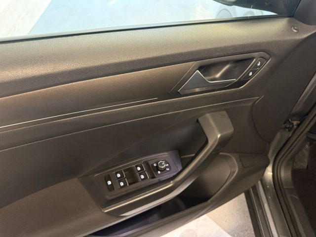 VOLKSWAGEN T-Roc usata, con Sensore di pioggia