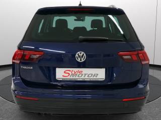 VOLKSWAGEN Tiguan usata, con USB