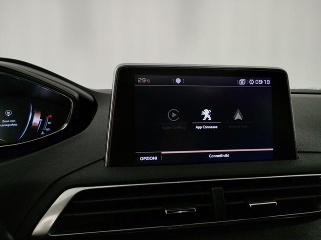 PEUGEOT 3008 usata, con Sistema di navigazione
