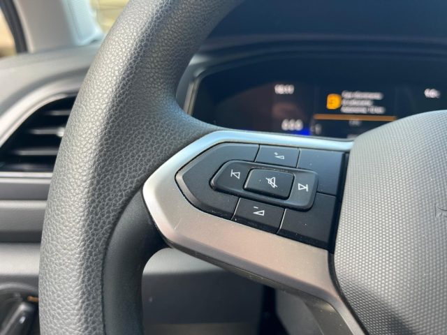 VOLKSWAGEN T-Roc usata, con Autoradio digitale