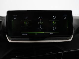 PEUGEOT 2008 usata, con Touch screen