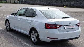 SKODA Superb usata, con Alzacristalli elettrici