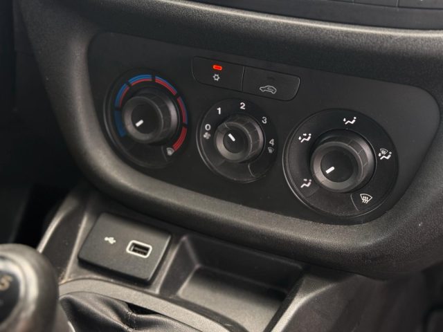 FIAT Doblo usata, con USB