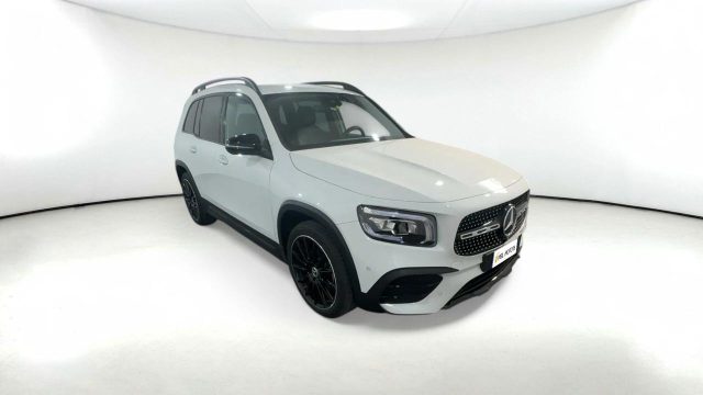 MERCEDES-BENZ GLB 180 usata, con Interni in pelle
