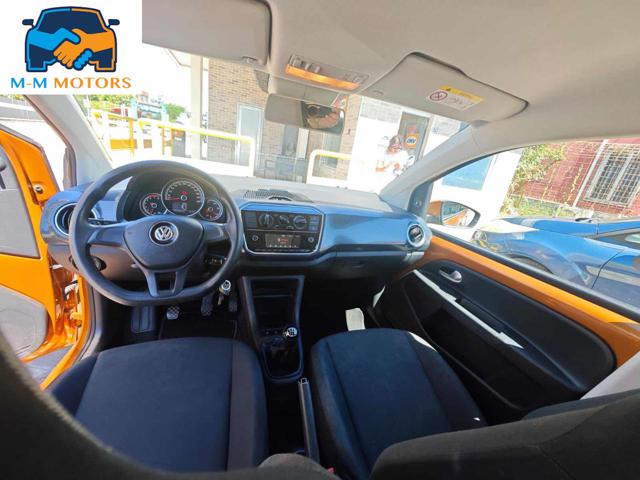 VOLKSWAGEN up! usata, con Sedile posteriore sdoppiato