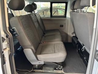 VOLKSWAGEN Caravelle usata, con Chiusura centralizzata